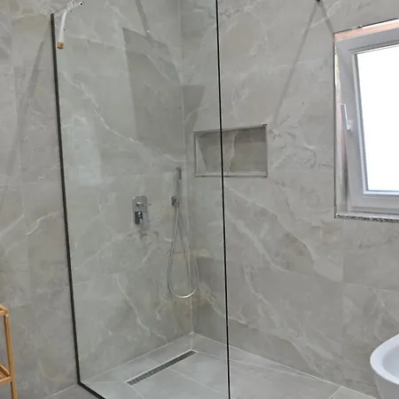 Qelia Apartment Durres