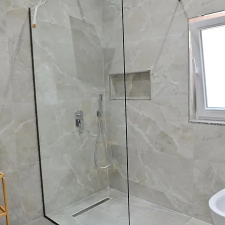 Qelia Apartment Durres